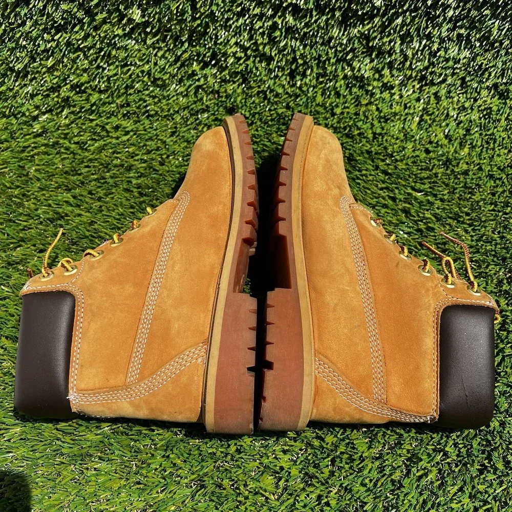 Timberland Boots Youth Size 2.5 Premium Waterproof Wheat Nubuck Outdoor